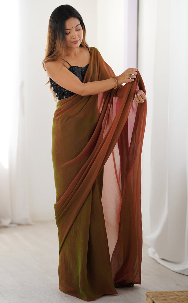 Beautiful Green Color Two Tone Fabric Casual Saree