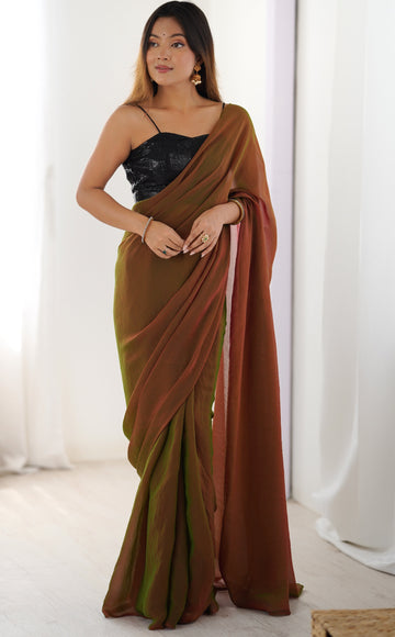 Beautiful Green Color Two Tone Fabric Casual Saree