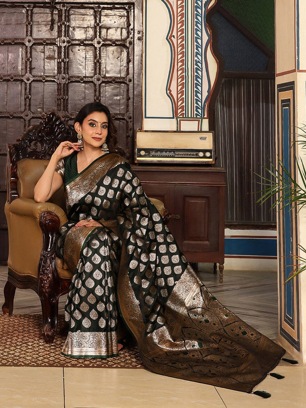 Beautiful Green Color Silk Fabric Partywear Saree