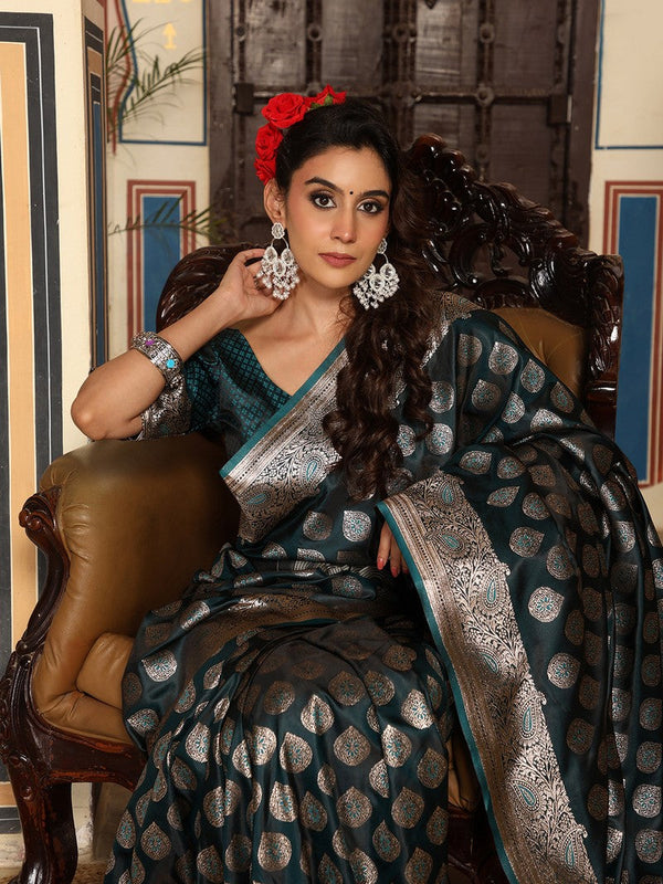 Beautiful Green Color Silk Fabric Partywear Saree