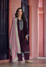 Tasteful Voilet Color Velvet Fabric Partywear Suit