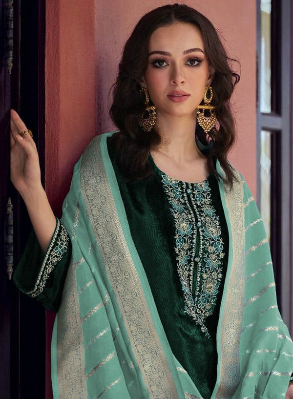 Tasteful Green Color Velvet Fabric Partywear Suit