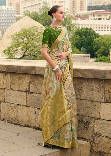 Beauteous Green Color Jacquard Fabric Partywear Saree