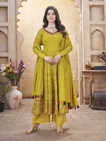 Dazzling Yellow Color Silk Fabric Plazzo Suit