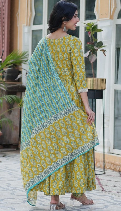 Amazing Green Color Cotton Fabric Designer Suit