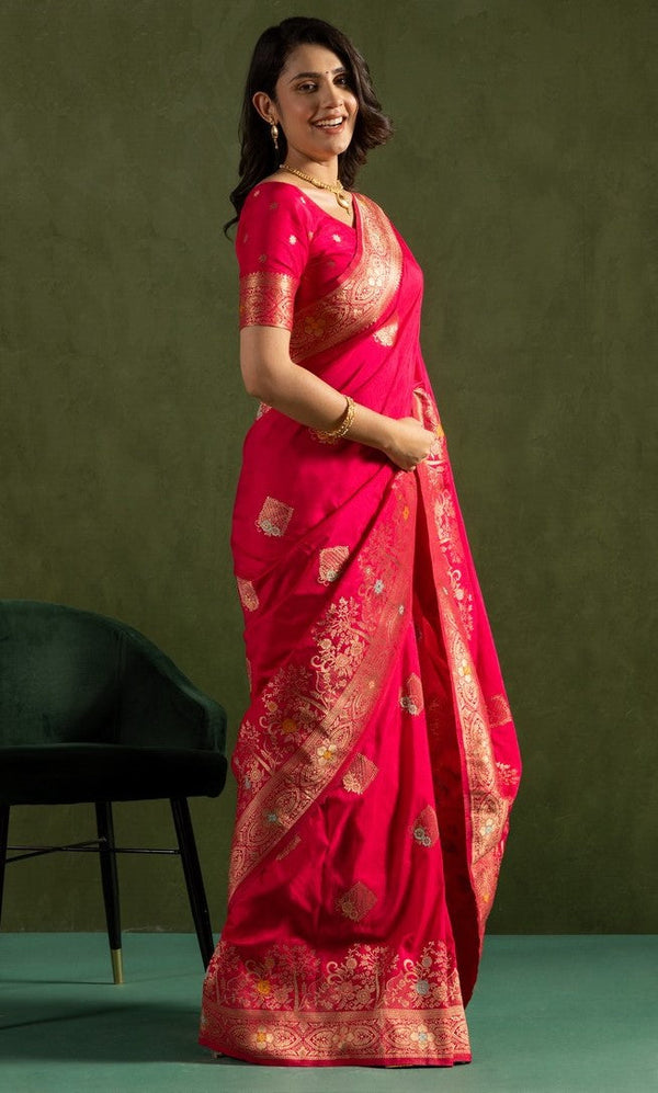Amazing Pink Color Silk Fabric Partywear Saree