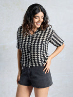Amazing Black Color Knited Fabric Short Top
