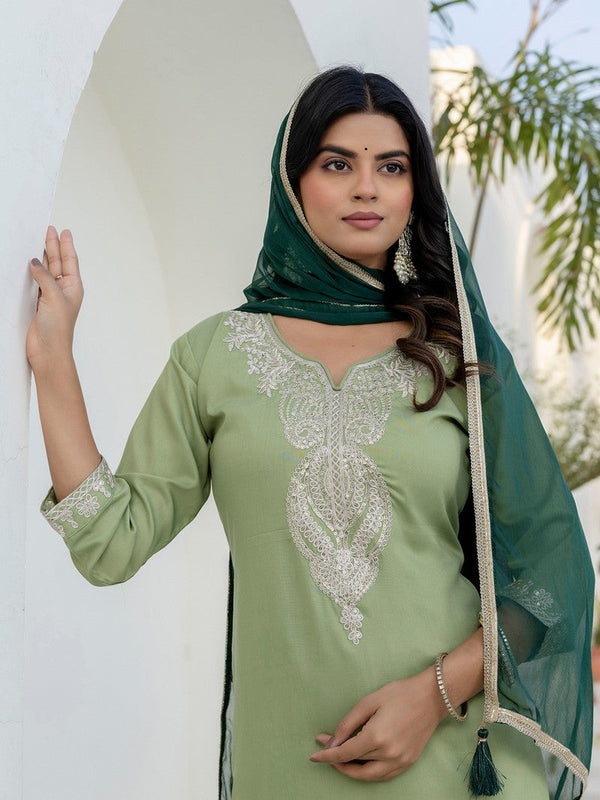 Pretty Green Color Silk Fabric Designer Suit