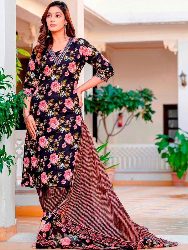 Beautiful Black Color Cotton  Fabric Designer Suit