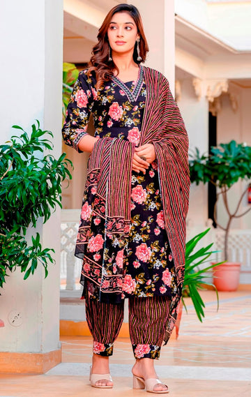 Beautiful Black Color Cotton  Fabric Designer Suit