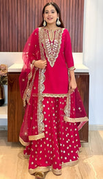 Charming Magenta Color Georgette Fabric Partywear Suit