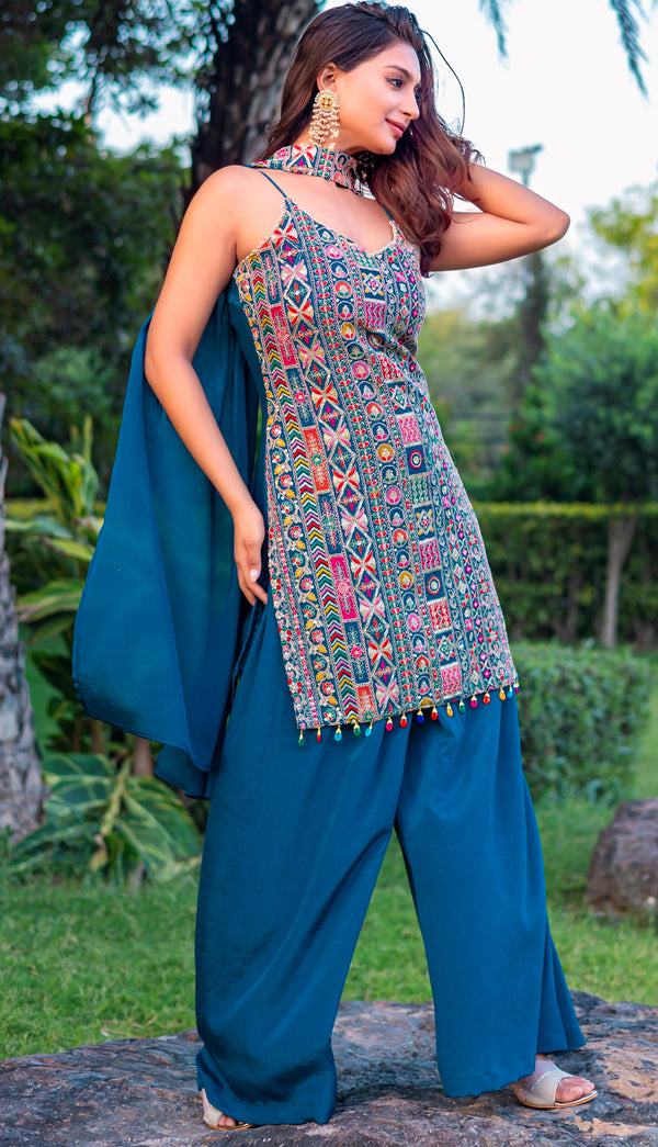 Tasteful Teal Color Chinon Fabric Plazzo Suit