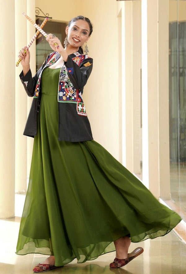 Lovely Green Color Georgette Fabric Gown