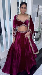 Amazing Magenta Color Net Fabric Party Wear Lehenga