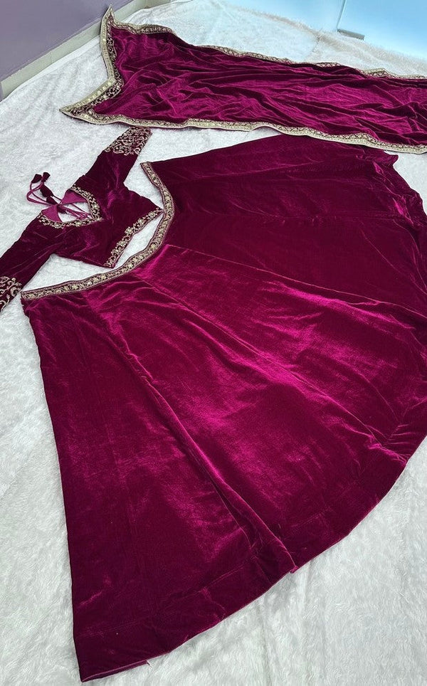 Amazing Magenta Color Net Fabric Party Wear Lehenga