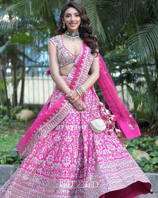Elegant Pink Color Georgette  Fabric Party Wear Lehenga
