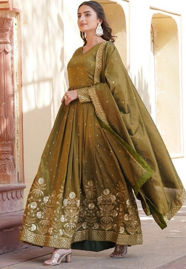 Striking Green Color Viscose Fabric Gown