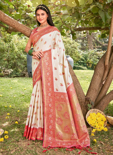 Lovely Cream Color Silk Fabric Partywear Saree