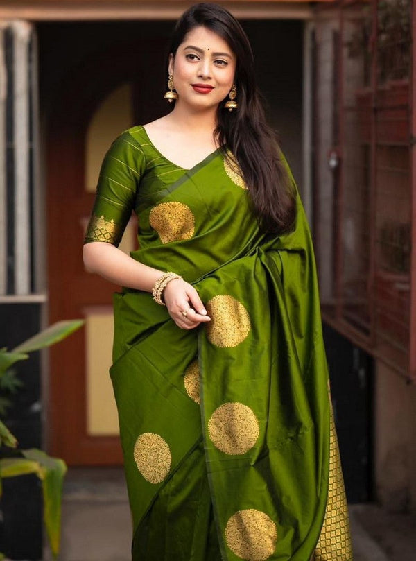 Grand Green Color Silk Fabric Partywear Saree