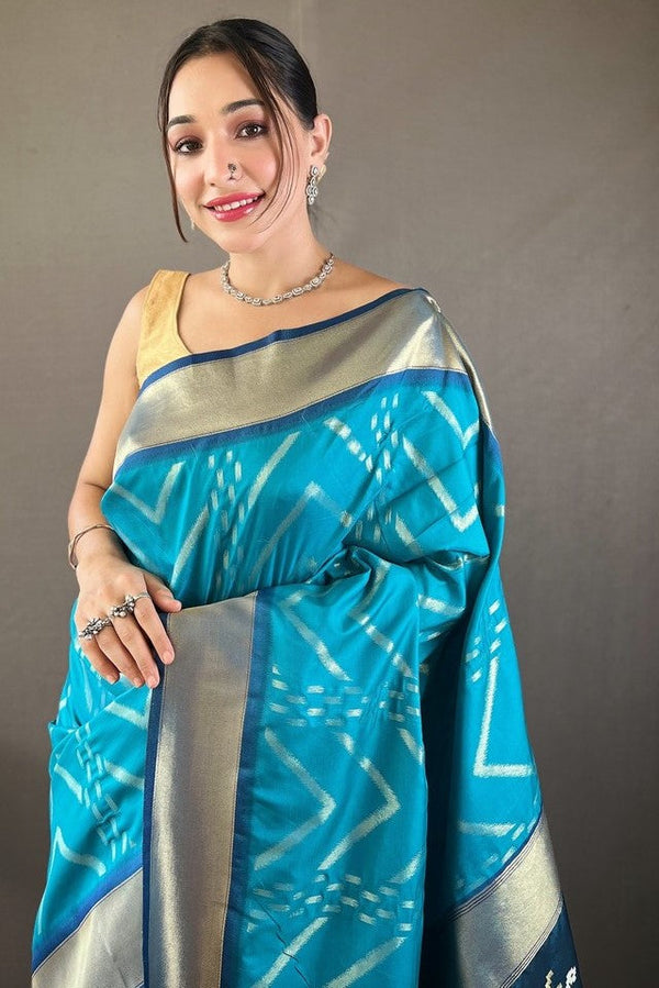 Ideal Turquoise Color Silk Fabric Partywear Saree