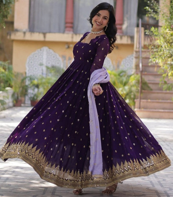 Magnetic Voilet Color Blooming Fabric Gown