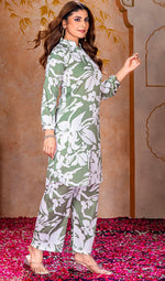 Amazing Green Color Crepe Fabric Cord Set