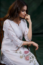 Amazing White Color Cotton Fabric Kurti