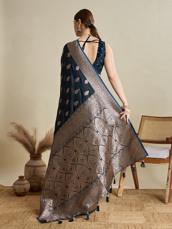 Beauteous Black Color Silk Fabric Partywear Saree