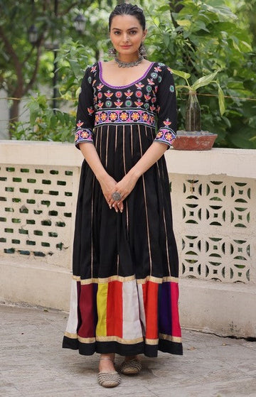 Striking Black Color Rayon Fabric Gown