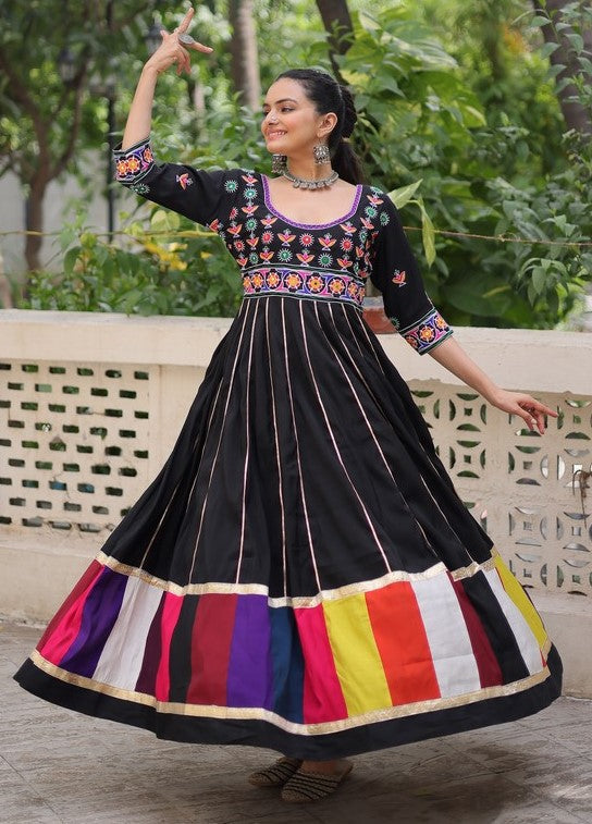 Striking Black Color Rayon Fabric Gown