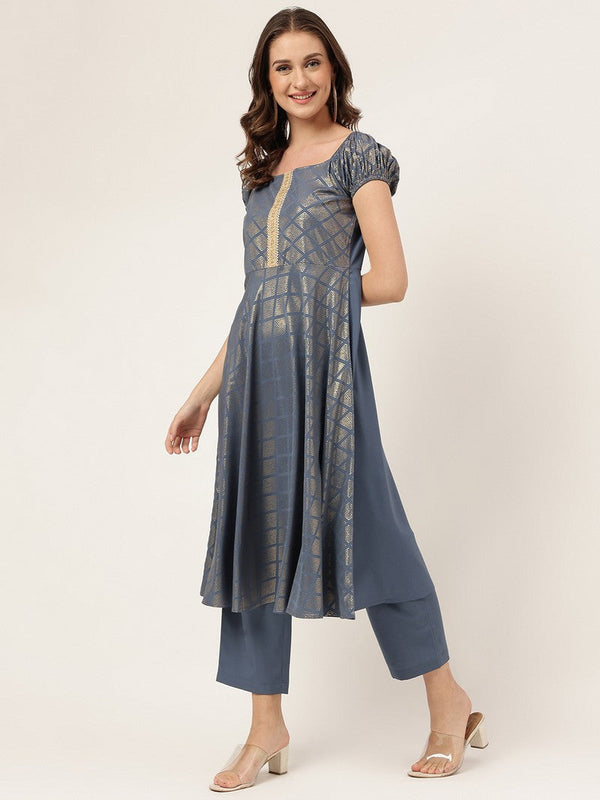 Lovely Grey Color Crepe Fabric Casual Kurti With Bottom
