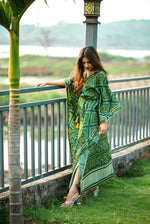 Amazing Green Color Silk Fabric Kaftan